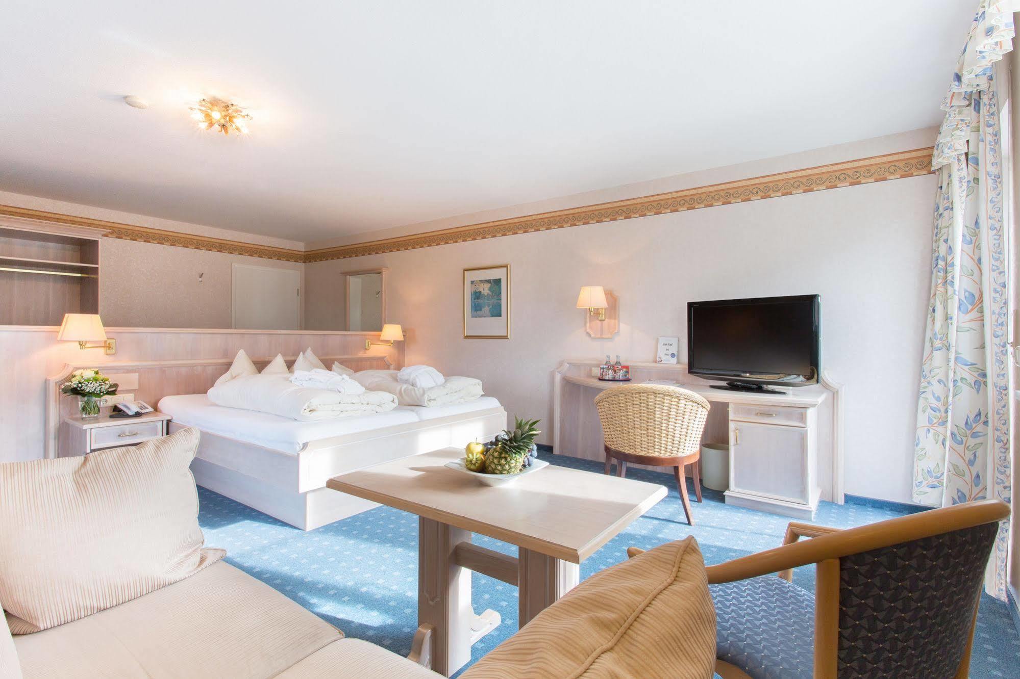 Hotel Bayernwinkel - Yoga & Ayurveda Bad Wörishofen Екстериор снимка